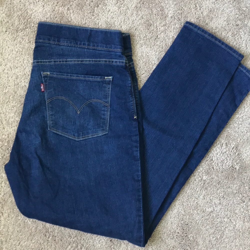 Levi jeans pull on